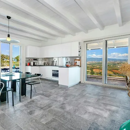 With Views Over Ombrone Valley بيت للعطل Campagnatico